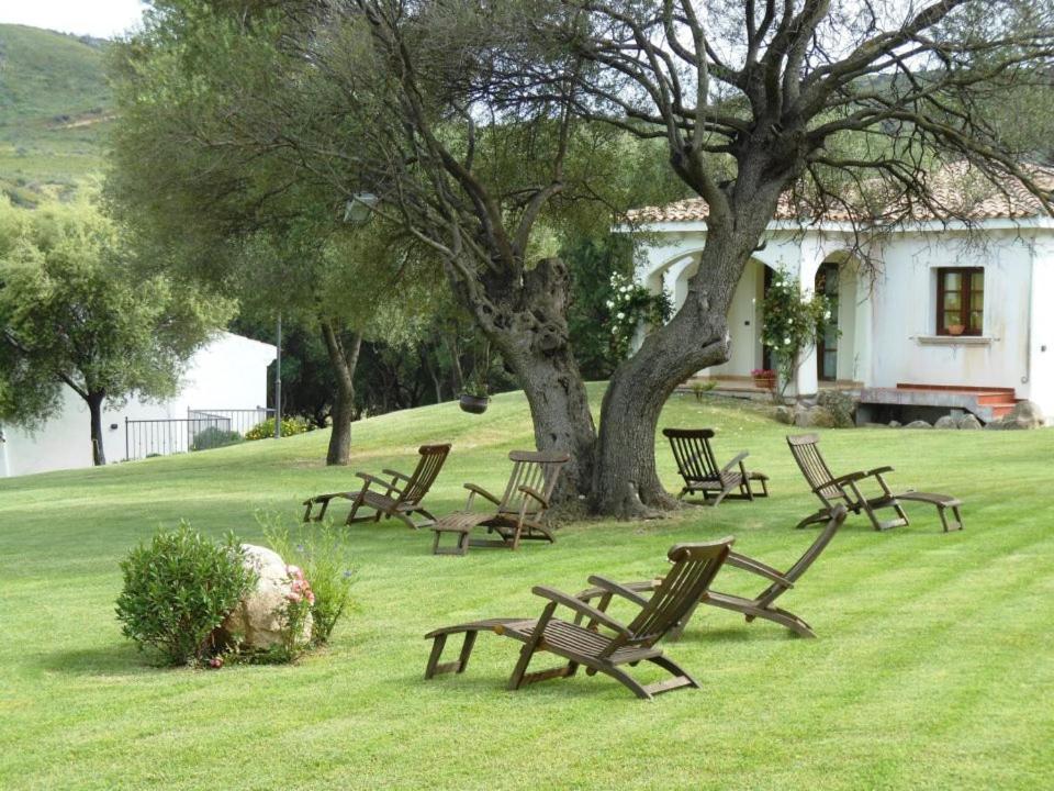 Tenuta Le Terre 1927 Guest House San Teodoro  Exterior photo