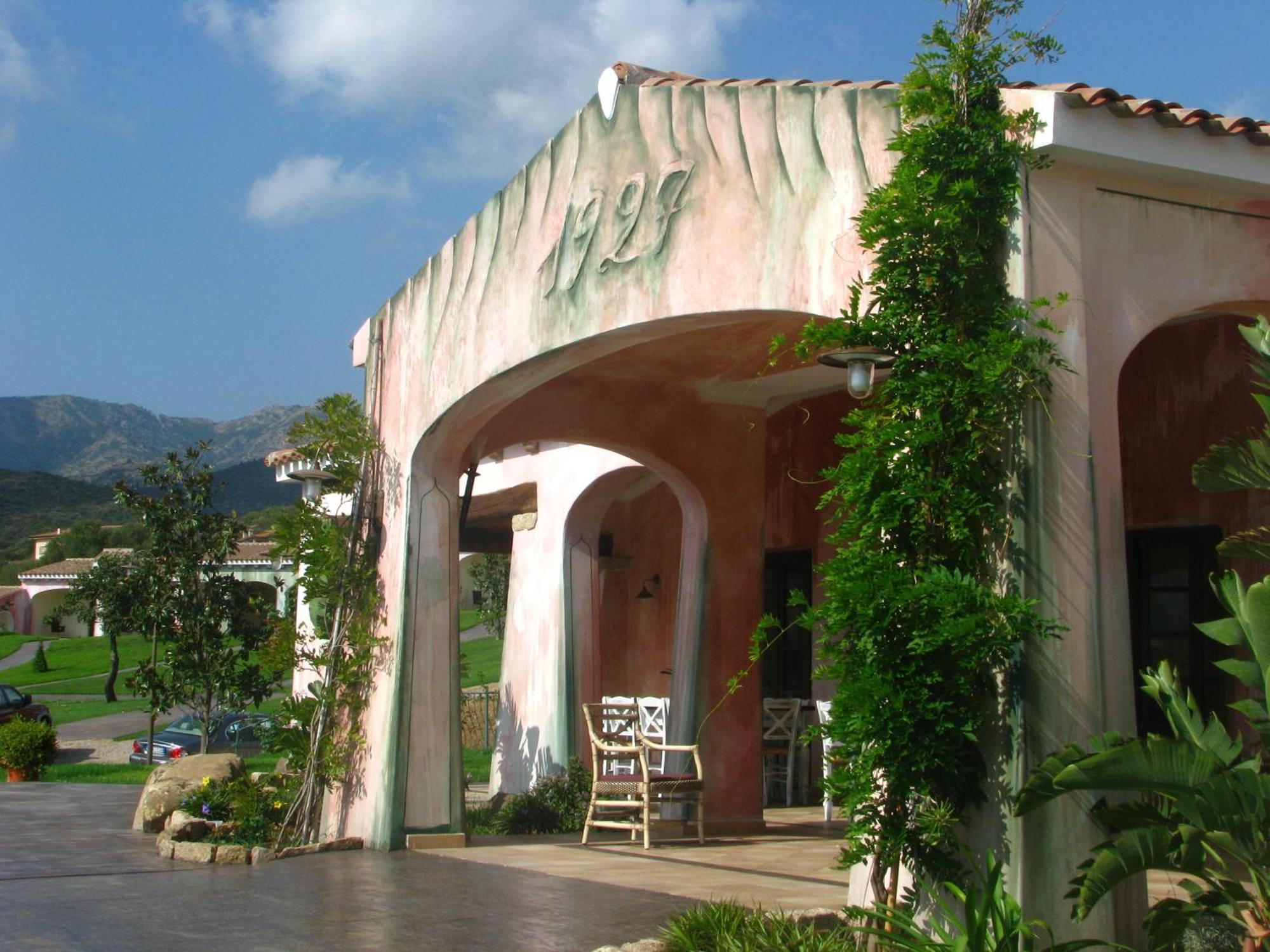 Tenuta Le Terre 1927 Guest House San Teodoro  Exterior photo